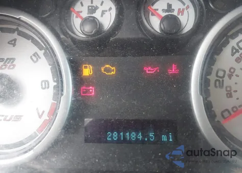 2010 Ford Focus Se z USA, uszkodzony, nr VIN 1FAHP3FNXAW286544